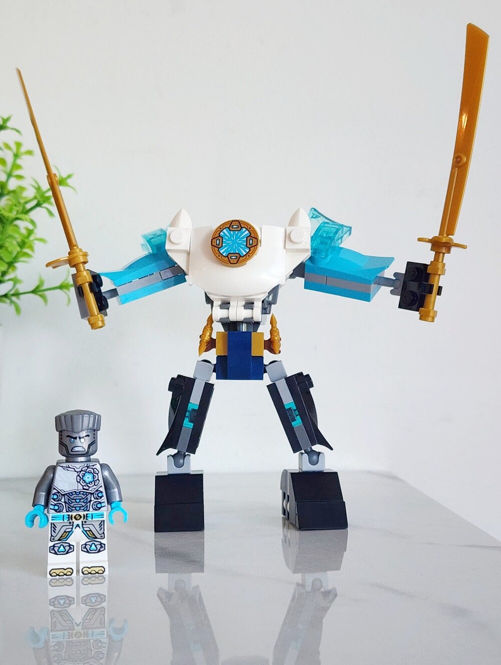 ❄️ LEGO Authentic Ninjago Dragons Rising Zane Ice Master Minifigure W/ Mech